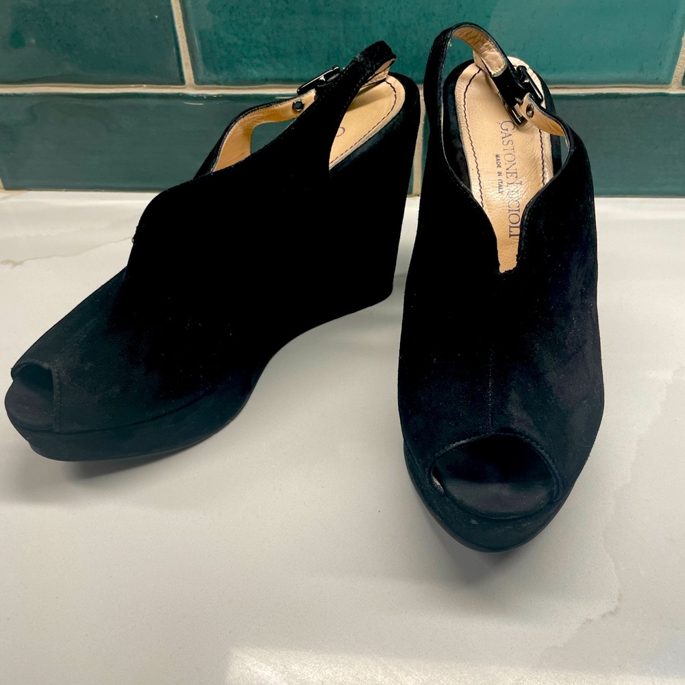 Gastone Luciolli Black Suede Wedges size 7